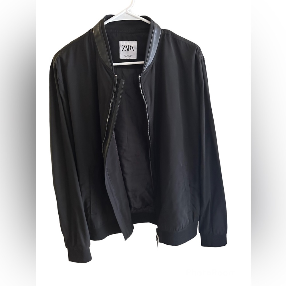 Men’s Large Black Zara Technical Jacket!